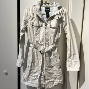 North Face women’s rain jacket/trench - Size M